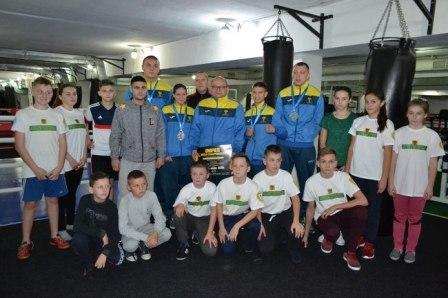 Кікбоксери, тернопіль, чемпіони світу, фото, Василь Худзік, Любов Дереш, Максим Грейцар і Данило Рибченко, тернопільський тиждень