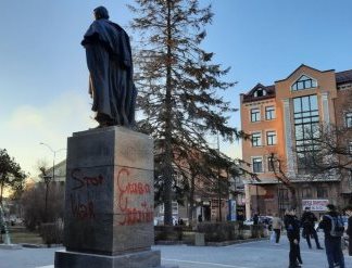 памятник, пушкін, тернопіль, фото, кіпіані, демонтаж, влада, тернопільський тиждень